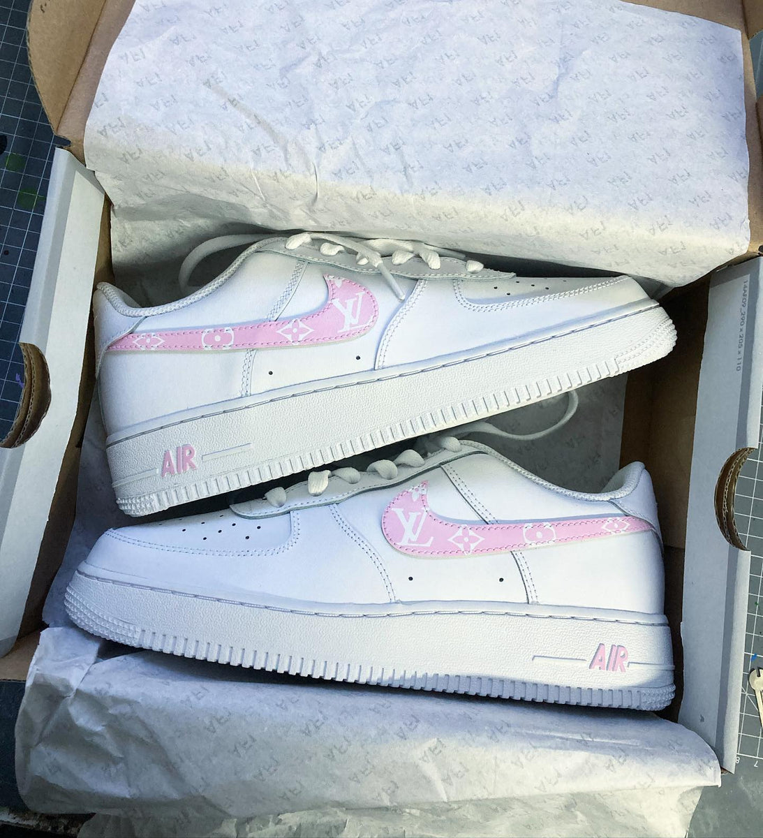 Custom Air Force Pink LV – oicustom