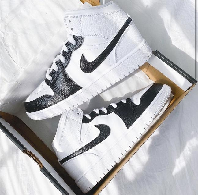 Custom Air Jordan Black Swoosh Panda Sneakers – oicustom