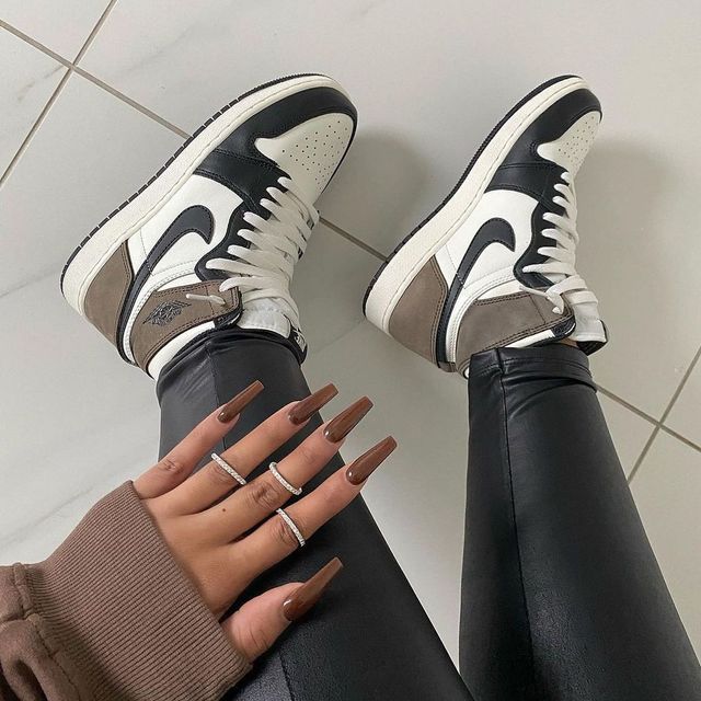 custom jordan 1 mocha