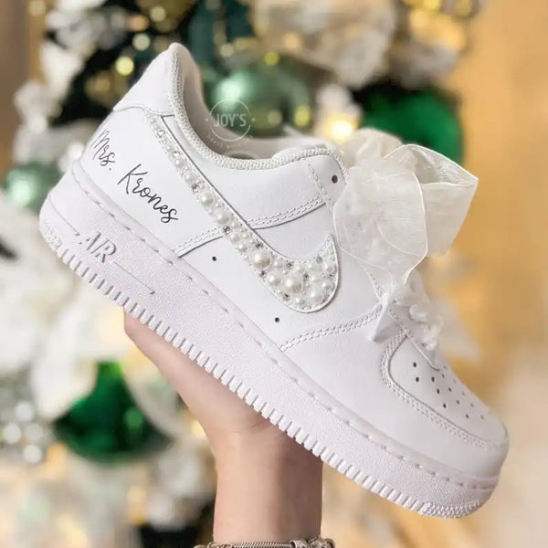 Custom Air Force 1 Personalized Bridal Wedding Custom Sneakers, Pearl Rhinestone Decor Custom Name/Wedding Date White Bridal Shoes with Organza Ribbon Laces for Bride-oicustom