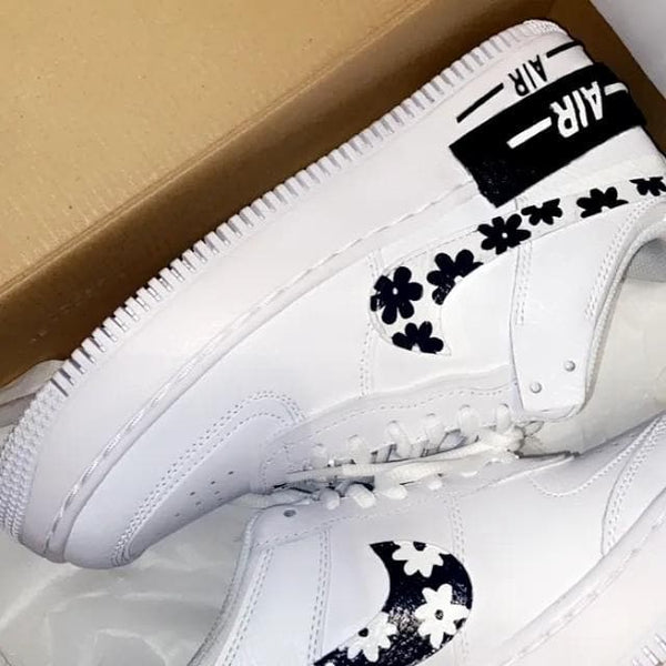 Custom AF 1s Shoes Black White Daisy Pattern-oicustom