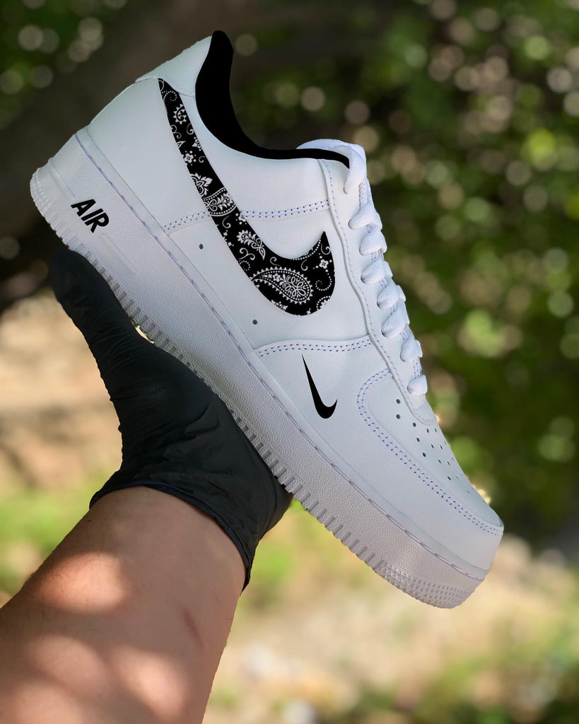Custom AF 1s Shoes Black White Paisley Pattern-oicustom