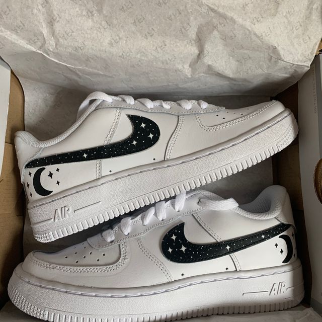Custom Air Force 1 Shoes Black with Stars and Moon Design-oicustom