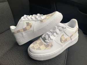 Custom Air Force 1 White With LV Checkerboard Pattern-oicustom