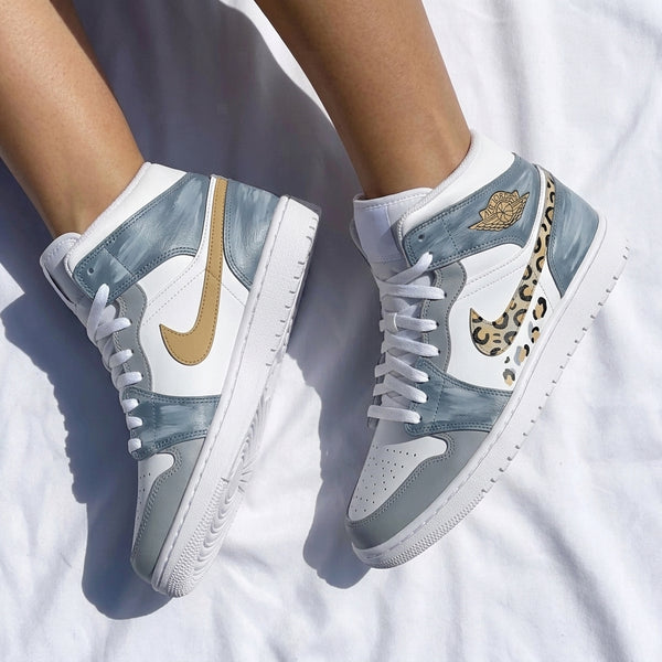 Custom AJ 1s Shoes Baby Blue Gold Leopard Print-oicustom