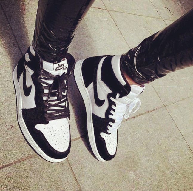 Custom Air Jordan 1 Black White Twist â oicustom
