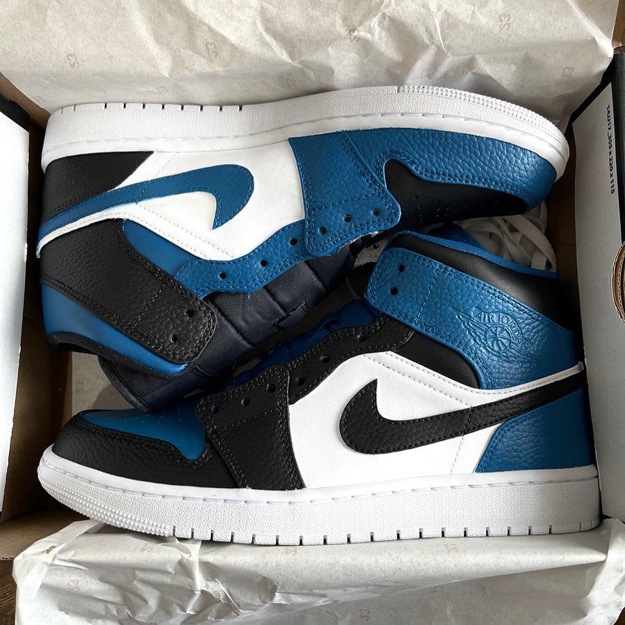 Custom Air Jordan Blue black swoosh - Main Image