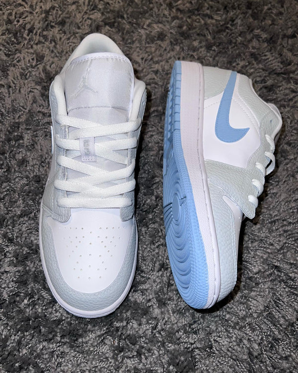 Custom Air Jordan 1 PLATINUM WOLF-oicustom